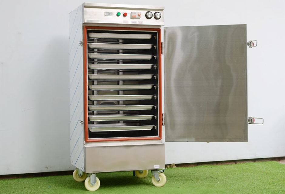 Toàn bộ thân tủ và cánh tủ được gia công từ inox cao cấp Toàn bộ thân tủ và cánh tủ được gia công từ inox cao cấp