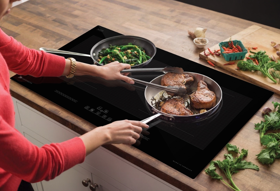 Bếp từ công suất lớn là thiết bị nấu nướng hoạt động dựa trên nguyên lý cảm ứng từ
