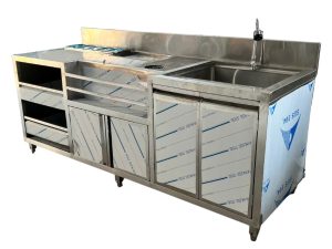 Quầy bar inox theo yêu cầu được gia công từ inox 304 cao cấp, chống ẩm, chịu lực tốt