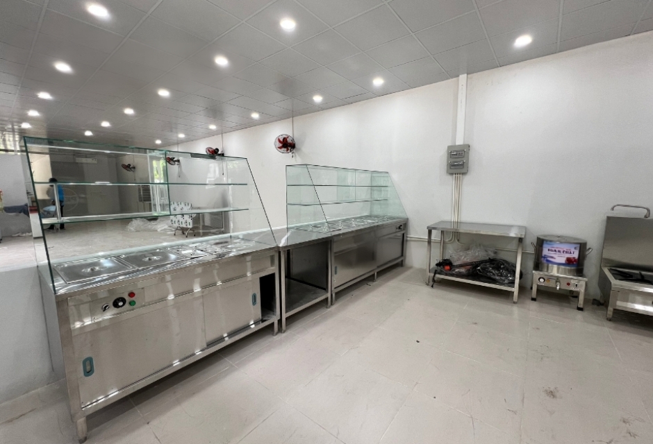 Inox Kim Thịnh cung cấp đa dạng mẫu mã tủ hâm nóng, quầy giữ nóng, nhận gia công theo yêu cầu Inox Kim Thịnh cung cấp đa dạng mẫu mã tủ hâm nóng, quầy giữ nóng, nhận gia công theo yêu cầu