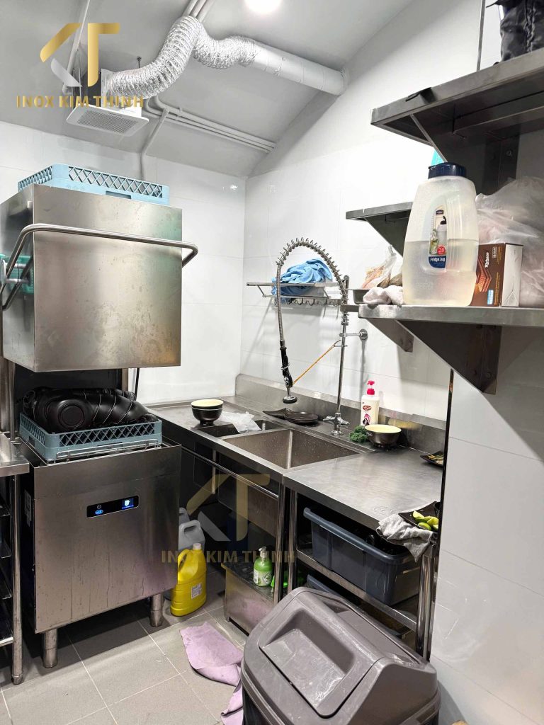 Dự án thiết kế và thị công thiết bị bếp cửa hàng Phở 24H Nguyễn Văn Chiêm
