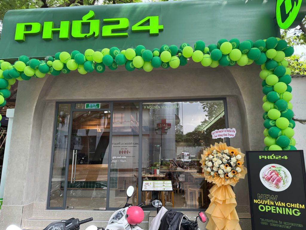Dự án thiết kế và thị công thiết bị bếp cửa hàng Phở 24H Nguyễn Văn Chiêm