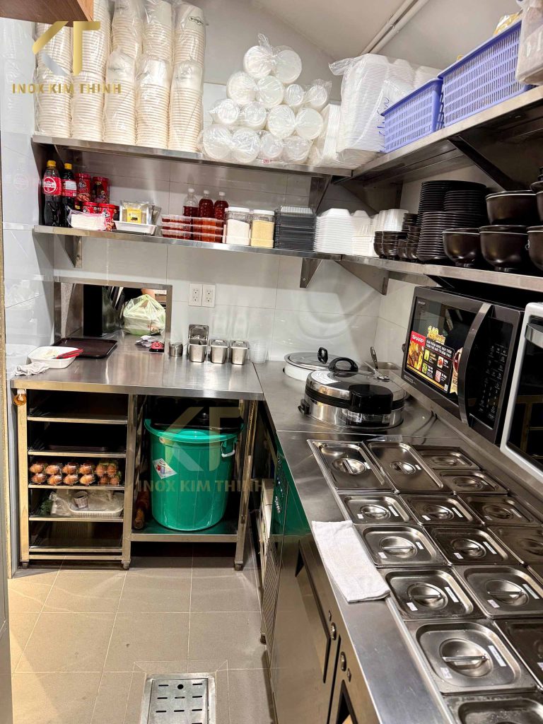 Dự án thiết kế và thị công thiết bị bếp cửa hàng Phở 24H Nguyễn Văn Chiêm