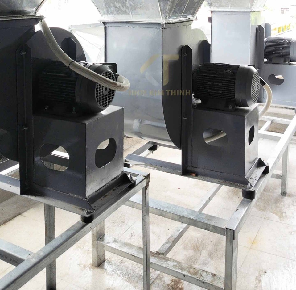 Quạt hút bếp công nghiệp ly tâm